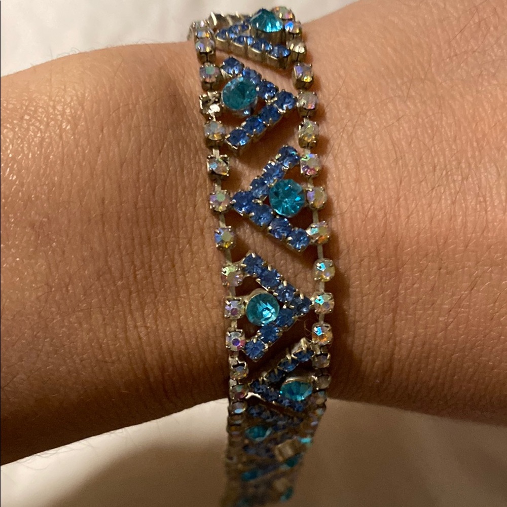 Elegant Blue Crystal Bracelet